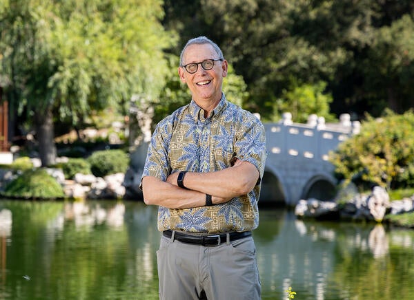 The Messy Nature of Things with Daniel Lewis