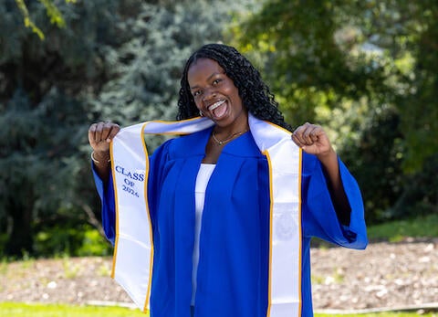 Faridah Adelotan grad photo
