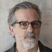 Portrait photo of Jonathan Lethem.