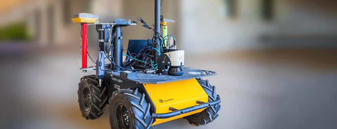 Base model for an agricultural robot that will collect leaves and test them for moisture to determine when to irrigate