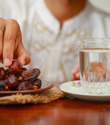 Man breaking his Ramadan fast