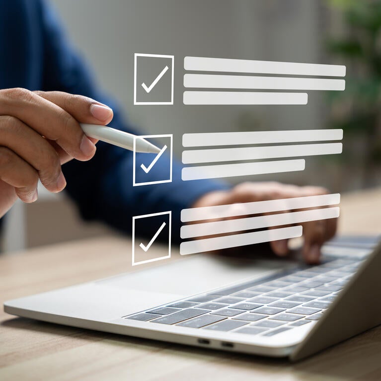 Person doing online survey