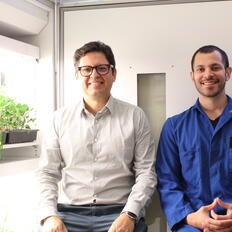 Giraldo and Castillo in the lab