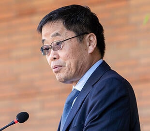 Yunzeng Wang