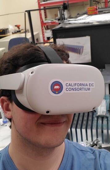 Sean Preins using VR