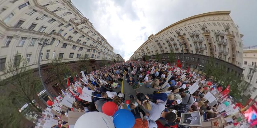 The 360 camera lens captured a parade in Moscow. (Courtesy Paulo C. Chagas)
