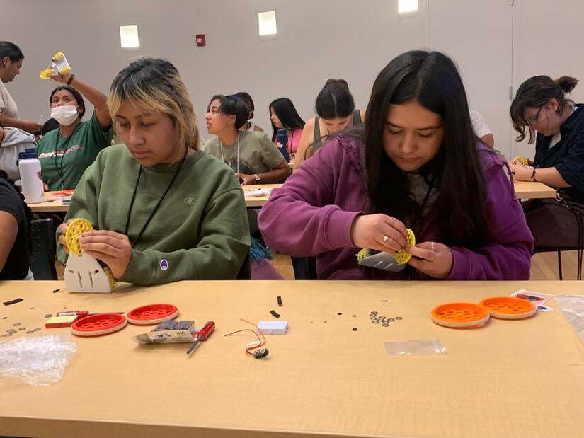 Students in a robot-making workshop during the annual Gathering of the Tribes Summer Residential Program, on Tuesday, June 21, 2022. (UCR/Sandra Baltazar Martínez)
