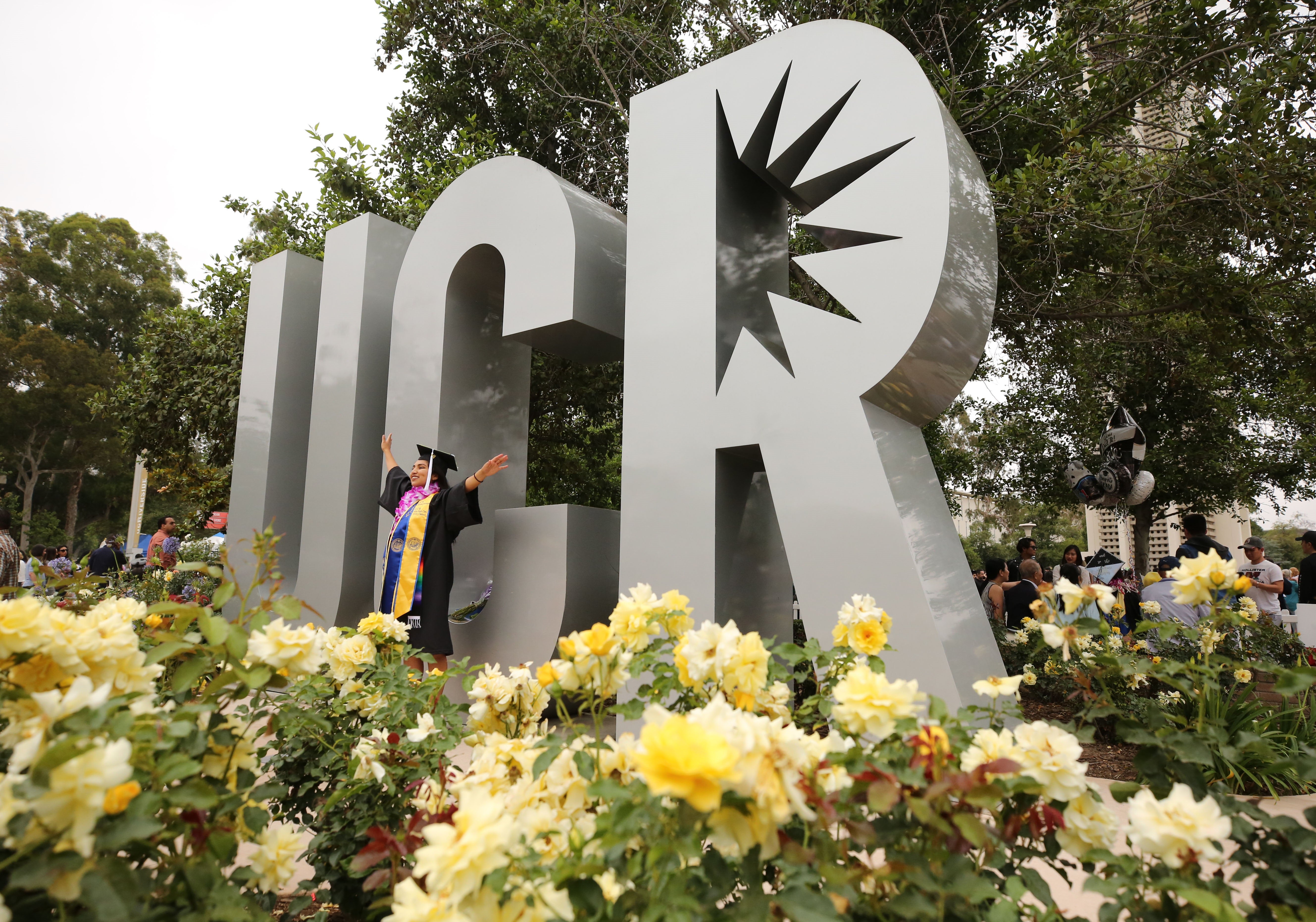 UCR offers commencement compromise - Vimarsana News