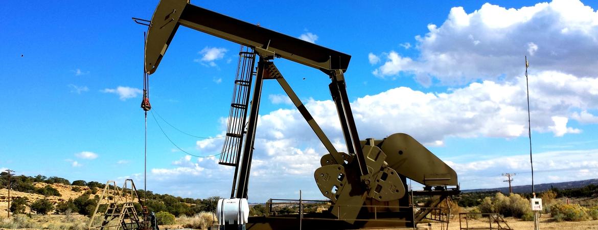 oil derrick