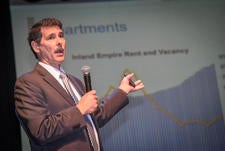 Robert kleinhenz Robert Kleinhenz Executive Director of Research at the Center for Economic Forecasting