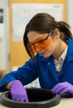 Zahra Barani fabricating 1D TaSe3 nanomaterials